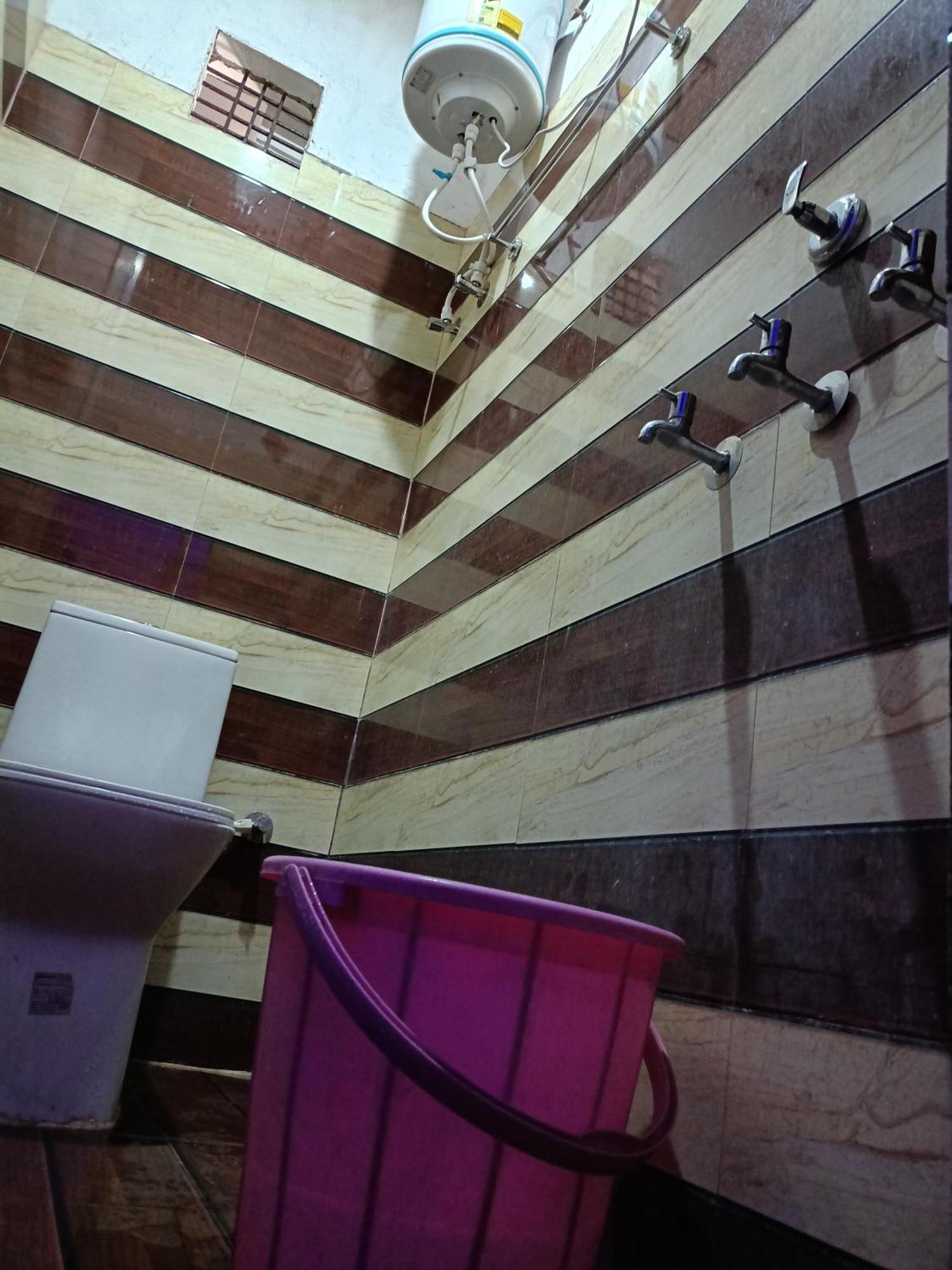 Hotel Sgh Subhadra Guest House Ayodhya Exteriör bild